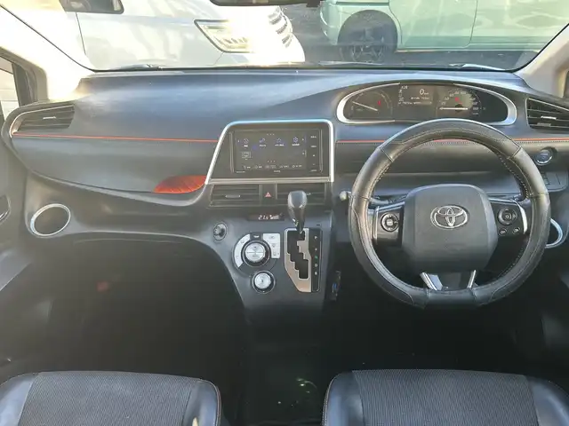 トヨタ シエンタ ハイブリッド G クエロ 神奈川県 2018(平30)年 7.5万km ブラックマイカ デンソーテン製HDDナビ（AVN-D9W）/Bluetooth/フルセグ/CD/DVD/両側パワースライドドア/バックカメラ/ドライブレコーダー/プッシュスタート/スマートキー/純正フロアマット/LEDヘッドライト/フォグランプ/オートマチックハイビーム/ETC/ドアバイザー/電動格納ミラー/横滑り防止装置/レーンキープアシスト/衝突被害軽減システム