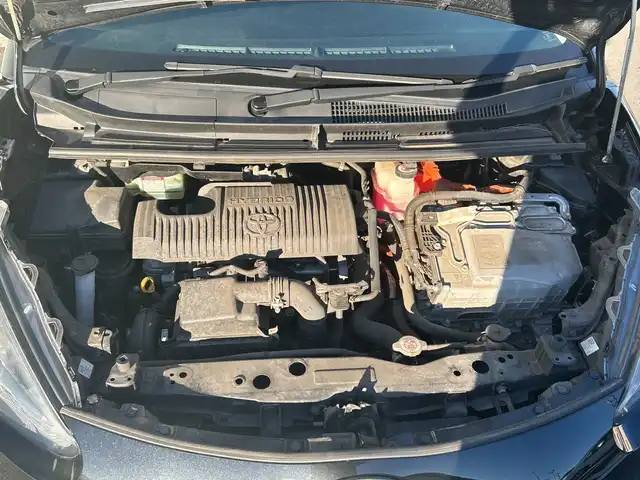 トヨタ シエンタ ハイブリッド G クエロ 神奈川県 2018(平30)年 7.5万km ブラックマイカ デンソーテン製HDDナビ（AVN-D9W）/Bluetooth/フルセグ/CD/DVD/両側パワースライドドア/バックカメラ/ドライブレコーダー/プッシュスタート/スマートキー/純正フロアマット/LEDヘッドライト/フォグランプ/オートマチックハイビーム/ETC/ドアバイザー/電動格納ミラー/横滑り防止装置/レーンキープアシスト/衝突被害軽減システム