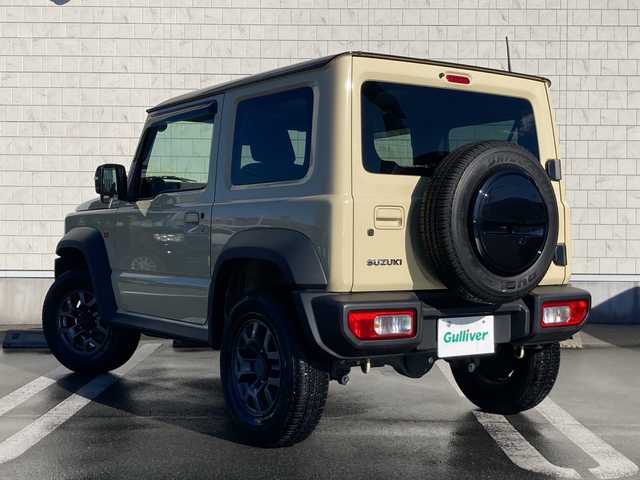 スズキ ジムニー シエラ JC 静岡県 2021(令3)年 2.1万km シフォンアイボリーメタリックブラック2トーンルーフ ワンオーナー/スズキセーフティサポート/デュアルセンサーブレーキサポート/純正8型SDナビ(CN-RZ865）/　ラジオ CD DVD Bluetooth SD　MEMORYMUSIC/ETC/クルーズコントロール/前席シートヒーター/LEDヘッドライト/フロントフォグランプ/純正ゴムマット/純正15インチアルミホイール/スマートキー×2本
