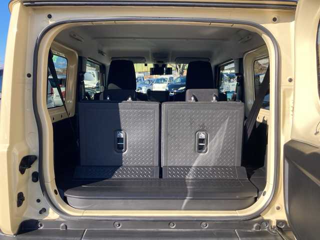 スズキ ジムニー シエラ JC 静岡県 2021(令3)年 2.1万km シフォンアイボリーメタリックブラック2トーンルーフ ワンオーナー/スズキセーフティサポート/デュアルセンサーブレーキサポート/純正8型SDナビ(CN-RZ865）/　ラジオ CD DVD Bluetooth SD　MEMORYMUSIC/ETC/クルーズコントロール/前席シートヒーター/LEDヘッドライト/フロントフォグランプ/純正ゴムマット/純正15インチアルミホイール/スマートキー×2本