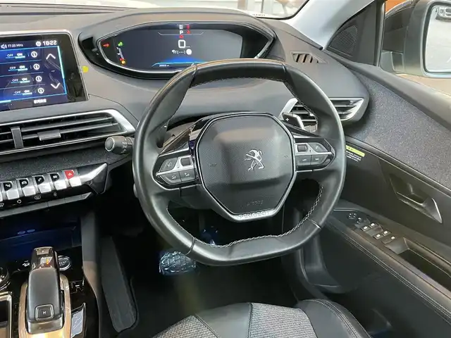 プジョー ３００８ ブルー HDi スペシャルED 鹿児島県 2018(平30)年 3.9万km パールⅡ 360°カメラ/衝突軽減ブレーキ/ACCFフォグライト/レーンキープアシスト/ブラインドスポットモニター/ハーフレザーシート/ルーフレール/電動リアゲート/パドルシフト/LEDヘッドライト/フォグライト/プッシュスタート