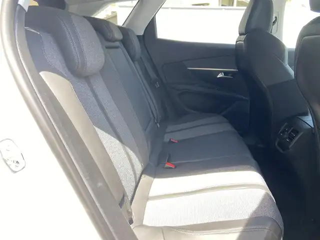 プジョー ３００８ ブルー HDi スペシャルED 栃木県 2018(平30)年 3.9万km パールⅡ ACC/レーンキープ/ブラインドスポット/バックカメラ/純正ナビ/ハーフレザー/パヒュームアトマイザー/ETC/LED/電動リアゲート/純正18インチAW