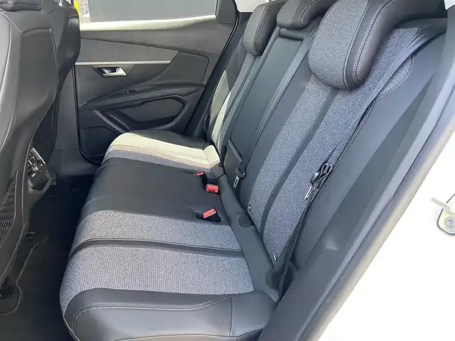 プジョー ３００８ ブルー HDi スペシャルED 栃木県 2018(平30)年 3.9万km パールⅡ ACC/レーンキープ/ブラインドスポット/バックカメラ/純正ナビ/ハーフレザー/パヒュームアトマイザー/ETC/LED/電動リアゲート/純正18インチAW