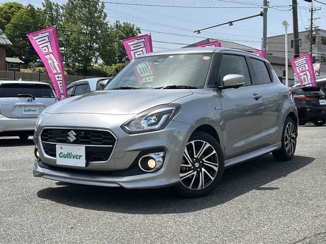スズキ スイフト HYBRID RS 愛知県 2023(令5)年 1.7万km プレミアムシルバーメタリック /禁煙車//純正8インチSDナビ//フルセグTV/Bluetooth//CD/DVD/ETC//バックカメラ/全方位カメラ//前後ドライブレコーダー/　（ＷＨＳＲ－５１０）//スズキセーフティサポート//デュアルセンサーブレーキサポート//車線逸脱抑制機能/BSM//リアクロストラフィックアラート//アダプティブクルーズコントロール//運転席シートヒーター//パドルシフト//純正１６インチアルミ//ステアリングスイッチ//プッシュスタート//LEDオートライト//フォグランプ//アイドリングストップ//電動格納ミラーウインカー//純正フロアマット//革巻きステアリング//取扱説明書//スマートキー×2