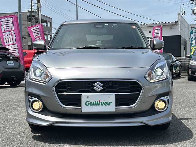 スズキ スイフト HYBRID RS 愛知県 2023(令5)年 1.7万km プレミアムシルバーメタリック /禁煙車//純正8インチSDナビ//フルセグTV/Bluetooth//CD/DVD/ETC//バックカメラ/全方位カメラ//前後ドライブレコーダー/　（ＷＨＳＲ－５１０）//スズキセーフティサポート//デュアルセンサーブレーキサポート//車線逸脱抑制機能/BSM//リアクロストラフィックアラート//アダプティブクルーズコントロール//運転席シートヒーター//パドルシフト//純正１６インチアルミ//ステアリングスイッチ//プッシュスタート//LEDオートライト//フォグランプ//アイドリングストップ//電動格納ミラーウインカー//純正フロアマット//革巻きステアリング//取扱説明書//スマートキー×2