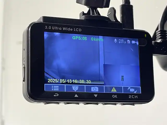 トヨタ シエンタ ハイブリッド ファンベースG クエロ 愛知県 2020(令2)年 3万km ブラックマイカ/エアーイエロー 2トーン 純正ＳＤナビ　/トヨタセーフティセンス　/　　-衝突軽減ブレーキ（プリクラッシュセーフティ）/　　-レーンディパーチャーアラート（LDA)/　　-オートマチックオートマチックハイビーム/　　-先行車発進通知/　　-パーキングサポートブレーキ（PKSB)/パノラマミックビューモニター　/両側パワースライドドア　/ビルトインＥＴＣ２．０　/LEDヘッドライト/ドライブレコーダー　/オートクルーズコントロール　/ＵＳＢ接続