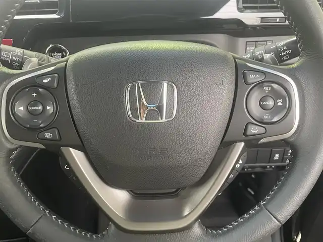 ホンダ ステップワゴン スパーダ クルスピセンシング 群馬県 2018(平30)年 8.2万km プレミアムスパークルブラックパール 社外メモリナビ（CD、DVD、Bluetooth）/ビルトインETC/Wパワースライドドア/レーダークルーズコントロール/パドルシフト/ウィンカーミラー/LEDライト/革巻きステアリング/スマートキー/電動格納ミラー