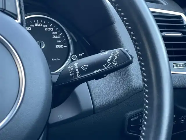 アウディ Ｑ５ 2.0TFSIクワトロSライン コンペティション+ 山梨県 2016(平28)年 3.7万km スズカグレーメタリック 限定150台 /ACC /コンビニエンスP/純正MMIナビ/Bカメラ/ディスタンスP/専用20インチAW/アシスタンスP/HIDヘッドライト/電動リアゲート/BT/DVD/新車時保証書/記録簿