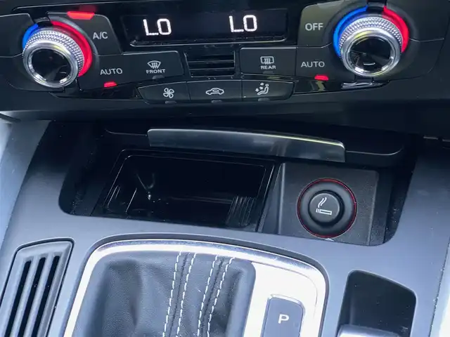 アウディ Ｑ５ 2.0TFSIクワトロSライン コンペティション+ 山梨県 2016(平28)年 3.7万km スズカグレーメタリック 限定150台 /ACC /コンビニエンスP/純正MMIナビ/Bカメラ/ディスタンスP/専用20インチAW/アシスタンスP/HIDヘッドライト/電動リアゲート/BT/DVD/新車時保証書/記録簿