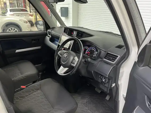 トヨタ タンク カスタムG S 高知県 2018(平30)年 4.3万km パールホワイトⅢ 純正ナビ/　Bluetooth/フルセグ/　CD/DVD/AM/FM/バックカメラ/両側パワースライドドア/ビルトインETC/クルーズコントロール/アイドリングストップ/プッシュスタート/スマートキー/スペアキー/LEDヘッドライト/コーナーセンサー/オートライト/純正フロアマット/純正14インチアルミホイール/シートヒーター/衝突被害軽減システム/盗難防止装置