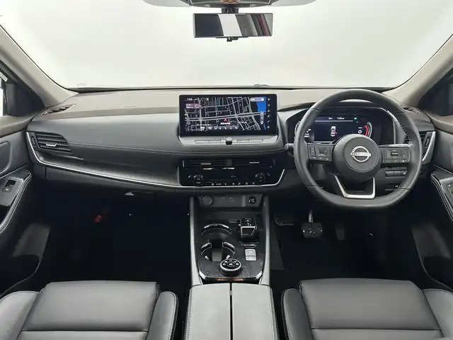 日産 エクストレイル X e－4ORCE 90周年記念車 福井県 2024(令6)年 0.5万km 赤 純正１２．３インチナビ　/(Bluetooth/フルセグTV/CarPlay/USB接続）/アラウンドビューモニター　/プロパイロット　/衝突軽減ブレーキ　/ビルトインＥＴＣ２．０　/シートヒーター　/１００Ｖ電源　/ＬＥＤヘッドライト　/パワーバックドア　/ブラインドスポットモニター/パワーシート/オートブレーキホールド機能/コーナーセンサー/ルーフレール