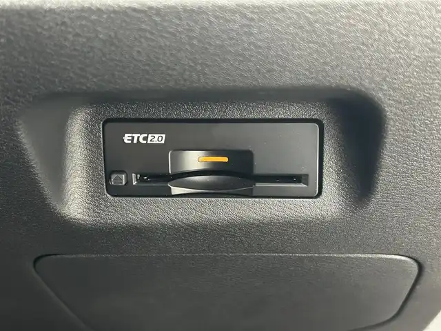 日産 エクストレイル X e－4ORCE 90周年記念車 福井県 2024(令6)年 0.5万km 赤 純正１２．３インチナビ　/(Bluetooth/フルセグTV/CarPlay/USB接続）/アラウンドビューモニター　/プロパイロット　/衝突軽減ブレーキ　/ビルトインＥＴＣ２．０　/シートヒーター　/１００Ｖ電源　/ＬＥＤヘッドライト　/パワーバックドア　/ブラインドスポットモニター/パワーシート/オートブレーキホールド機能/コーナーセンサー/ルーフレール