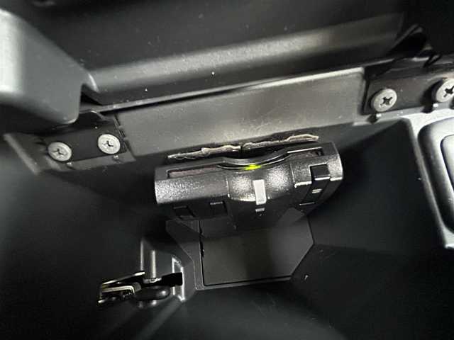 ダイハツ コペン ローブ 愛知県 2014(平26)年 2.1万km マタドールレッドP 〇アクティブトップ/〇スマートキー/〇プッシュスタート/〇純正ナビ/〇ワンセグTV/〇バックカメラ/〇ETC/〇ｅｃｏ IDLEシステム/〇LEDヘッドランプ/〇純正16インチアルミ/〇革巻きステアリングホイール/〇オートエアコン/〇OPブラックファブリックスポーツシート/〇前席シートヒーター/〇キーフリーシステム