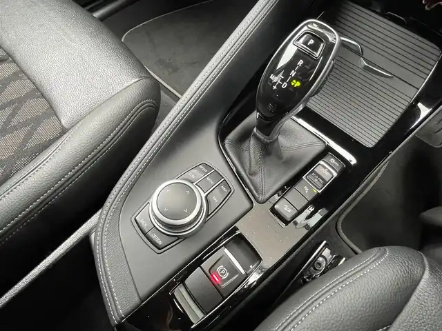 ＢＭＷ Ｘ１ xDrive 18d xライン 石川県 2020(令2)年 3.5万km ミネラルホワイト 純正メモリナビ/バックカメラ/Bluetooth/オートクルーズコントロール/インテリジェントセーフティー/パワーシート(前席)/パワーリアゲート/オートライト/LEDヘッドライト/フォグランプ(前後)/アンビエントライト/プッシュスタート/ETC(ルームミラー一体型)