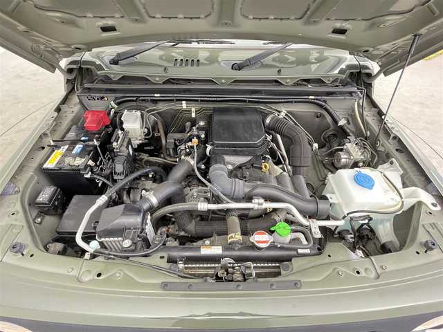 スズキ ジムニー XL 千葉県 2019(平31)年 1.8万km ジャングルグリーン 禁煙車/セーフティーサポート装着車/インタークーラーターボ/パートタイム４WD/デュアルセンサーブレーキサポート/運転席・助手席・サイド・カーテンエアバック/社外7インチナビ/・Bluetooth・フルセグTV・CD/DVD・RADIO/純正フロアマット/スマートキー/スペアキー×１/ETC/運転席・助手席シートヒーター