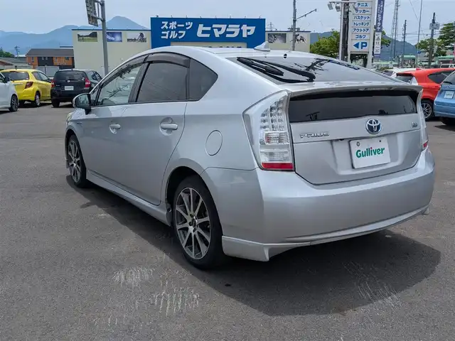 トヨタ プリウス G ツーリングセレクション 福井県 2009(平21)年 11.8万km シルバーM バックカメラ/ビルトインＥＴＣ/LEDヘッドライト/Fフォグ/クルーズコントロール/前後ドライブレコーダー/純正8インチメモリナビ（CD/DVD/BT/iPod）/フルセグテレビ/横滑り防止装置/盗難防止装置/ダブル＋サイドエアバッグ/カーテンエアバッグ/アイドリングストップ/純正フロアマット/スマートキー