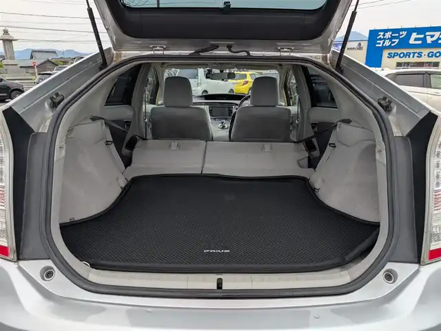 トヨタ プリウス G ツーリングセレクション 福井県 2009(平21)年 11.8万km シルバーM バックカメラ/ビルトインＥＴＣ/LEDヘッドライト/Fフォグ/クルーズコントロール/前後ドライブレコーダー/純正8インチメモリナビ（CD/DVD/BT/iPod）/フルセグテレビ/横滑り防止装置/盗難防止装置/ダブル＋サイドエアバッグ/カーテンエアバッグ/アイドリングストップ/純正フロアマット/スマートキー