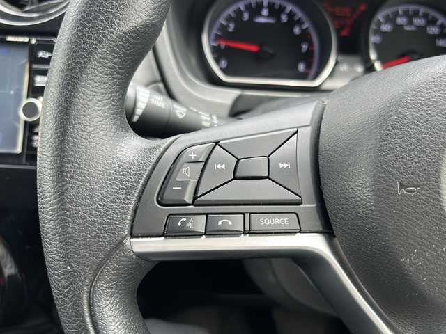 日産 ノート X 佐賀県 2018(平30)年 3.5万km シャイニングブルー/スーパーブラック 2トーン 純正ナビ/Bluetooth/CD/DVD/ワンセグテレビ/ワンオーナー/バックカメラ/プッシュスタート/アラウンドビューモニター/アイドリングストップ/衝突軽減システム/盗難防止装置/オートエアコン/オートライト/ETC/ステアリングスイッチ/電格ミラー/スマートキー/コーナーセンサー/スペアキー/保証書取扱説明書/記録簿R６、２