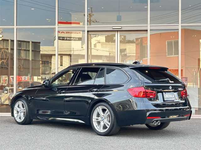ＢＭＷ ３２０ｄ ツーリング Mスポーツ 福岡県 2018(平30)年 4.2万km サファイアブラックP 純正ナビ　/バックカメラ　/メモリ付パワーシート　/シートヒーター　/ＡＣＣ　/ＢＳＭ　/レーンキープ　/パワーバックドア　/前後ソナー　/ＣＤ／ＤＶＤ　/アンビエントライト　/ＬＥＤヘッドライト　/パドルシフト　/ＥＴＣ