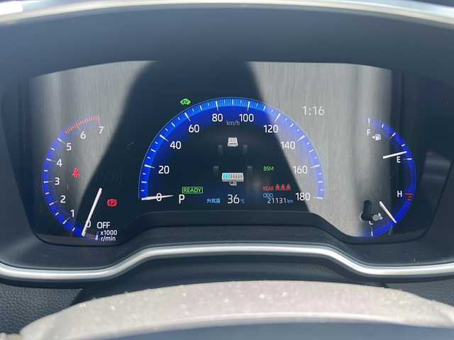 トヨタ カローラ スポーツ ハイブリッドG Z 沖縄県 2020(令2)年 2.2万km ホワイトパールクリスタルシャイン 純正ディスプレイオーディオ/Ｂｌｕｅｔｏｏｔｈ/バックカメラ/ビルトインＥＴＣ/ウィンカーミラー　/ＬＥＤヘッドライト/フォグライト/ステアリングスイッチ/プッシュスタート/スマートキー