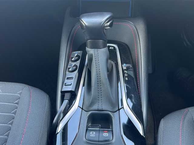 トヨタ カローラ スポーツ ハイブリッドG Z 沖縄県 2020(令2)年 2.2万km ホワイトパールクリスタルシャイン 純正ディスプレイオーディオ/Ｂｌｕｅｔｏｏｔｈ/バックカメラ/ビルトインＥＴＣ/ウィンカーミラー　/ＬＥＤヘッドライト/フォグライト/ステアリングスイッチ/プッシュスタート/スマートキー