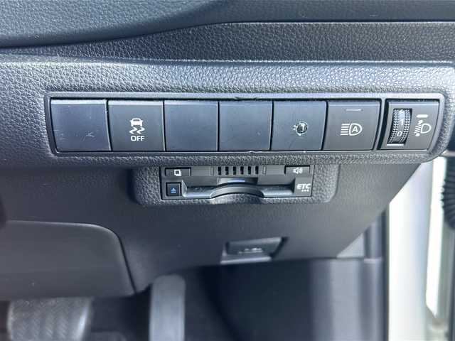 トヨタ カローラ スポーツ ハイブリッドG Z 沖縄県 2020(令2)年 2.2万km ホワイトパールクリスタルシャイン 純正ディスプレイオーディオ/Ｂｌｕｅｔｏｏｔｈ/バックカメラ/ビルトインＥＴＣ/ウィンカーミラー　/ＬＥＤヘッドライト/フォグライト/ステアリングスイッチ/プッシュスタート/スマートキー