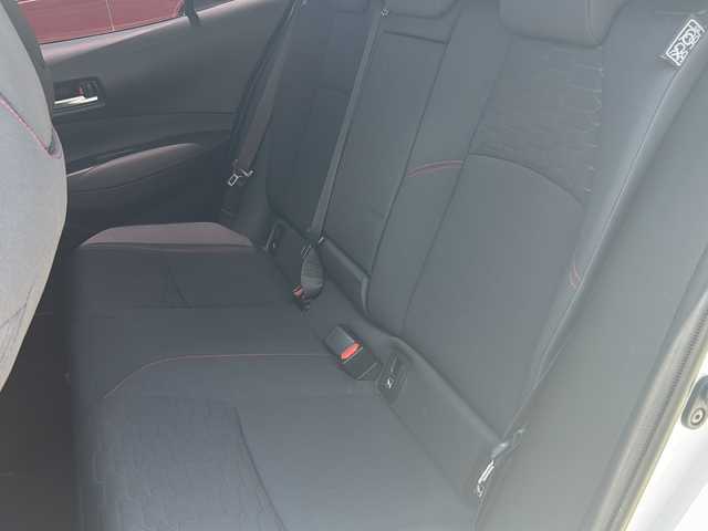 トヨタ カローラ スポーツ ハイブリッドG Z 沖縄県 2020(令2)年 2.2万km ホワイトパールクリスタルシャイン 純正ディスプレイオーディオ/Ｂｌｕｅｔｏｏｔｈ/バックカメラ/ビルトインＥＴＣ/ウィンカーミラー　/ＬＥＤヘッドライト/フォグライト/ステアリングスイッチ/プッシュスタート/スマートキー