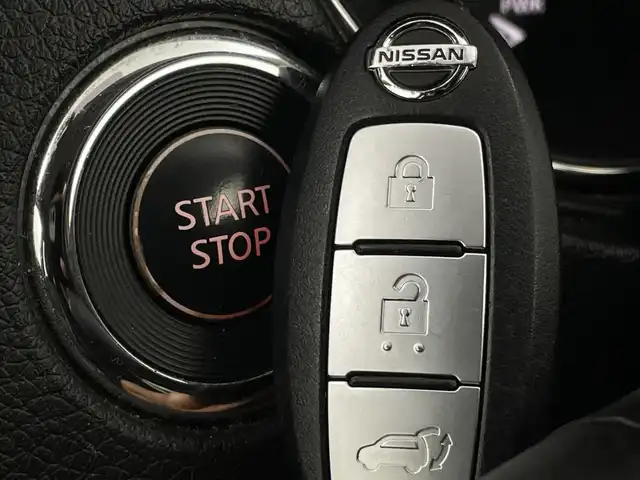 日産 エクストレイル ハイブリッド 20X エマージェンシーブレーキ 新潟県 2017(平29)年 10.7万km チタニウムカーキ 4WD/純正ナビ/　　フルセグ/CD/AUX/FM/AM/アラウンドビューモニター/パワーバックドア/クルーズコントロール/シートヒーター/LEDオートライト/ステアリングスイッチ/コーナーセンサー/スマートキー
