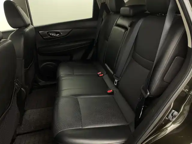 日産 エクストレイル ハイブリッド 20X エマージェンシーブレーキ 新潟県 2017(平29)年 10.7万km チタニウムカーキ 4WD/純正ナビ/　　フルセグ/CD/AUX/FM/AM/アラウンドビューモニター/パワーバックドア/クルーズコントロール/シートヒーター/LEDオートライト/ステアリングスイッチ/コーナーセンサー/スマートキー