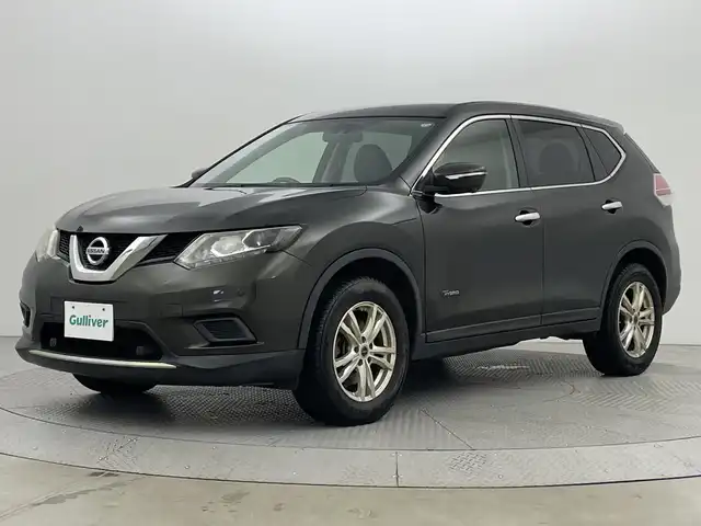 日産 エクストレイル ハイブリッド 20X エマージェンシーブレーキ 新潟県 2017(平29)年 10.7万km チタニウムカーキ 4WD/純正ナビ/　　フルセグ/CD/AUX/FM/AM/アラウンドビューモニター/パワーバックドア/クルーズコントロール/シートヒーター/LEDオートライト/ステアリングスイッチ/コーナーセンサー/スマートキー