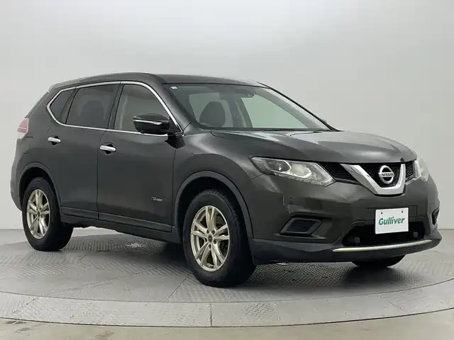日産 エクストレイル ハイブリッド 20X エマージェンシーブレーキ 新潟県 2017(平29)年 10.7万km チタニウムカーキ 4WD/純正ナビ/　　フルセグ/CD/AUX/FM/AM/アラウンドビューモニター/パワーバックドア/クルーズコントロール/シートヒーター/LEDオートライト/ステアリングスイッチ/コーナーセンサー/スマートキー