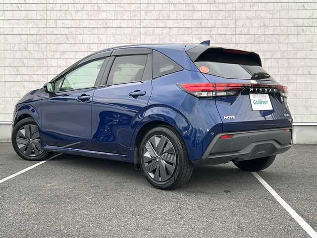 日産 ノート X 栃木県 2021(令3)年 5.2万km オーロラフレアブルーパール 純正メモリナビ/Bluetooth USB /TV　フルセグ/アラウンドビューモニター/ブラインドスポットモニター/インテリジェントルームミラー/プロパイロット/ETC2.0/ドライブレコーダー/ワイヤレス充電器/寒冷地仕様/コーナーセンサー/レーンキープアシスト/盗難防止装置/オートライト/LEDヘッドライト/衝突被害軽減システム/取扱説明書