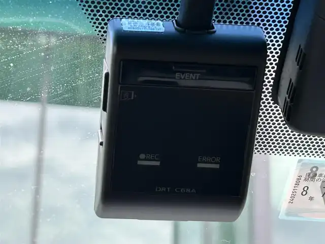 トヨタ ハリアー プレミアム 奈良県 2019(令1)年 6.8万km ホワイトパールクリスタルシャイン モデリスタフルエアロ/純正９インチナビ/（フルセグ／ＢＴ／ＣＤ／ＤＶＤ）/レーダークルーズコントロール/バックカメラ/コーナーセンサー（前後）/プリクラッシュセーフティ/レーンキープアシスト/電動リアゲート/ハーフレザーシート/運転席パワーシート/ＥＴＣ2.0/純正前方ドライブレコーダー（DRT-C68A）/純正18インチAW/保証書/取り扱い説明書/スペアキーX1