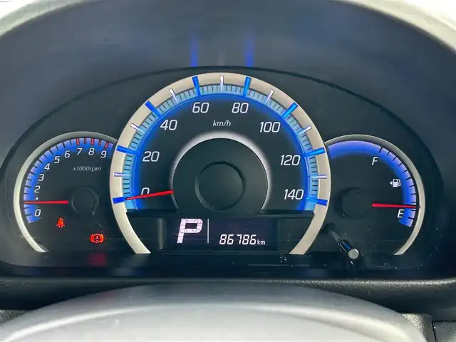 スズキ スペーシア カスタム TS 静岡県 2013(平25)年 8.7万km スチールシルバーM 社外ＳＤナビ（CD、ワンセグTV、DVD、SDミュージックサーバー、AUX）/バックカメラ/前方ドライブレコーダー/両側パワースライドドア/純正アルミホイール/純正フロアマット/スマートキー/プッシュスタート/オートライト/ベンチシート/オートエアコン/保証書/取扱説明書/記録簿/パワーウインドウ/パワーステアリング/ABS/盗難防止装置/キセノンヘッドライト/ダブルエアバッグ/ハーフレザーシートカバー/フォグランプ