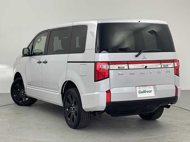 三菱 デリカＤ：５ ブラックエディション 愛知県 2025(令7)年 0.1千km ホワイトダイヤモンド 新車・未使用車/純正ナビ/バックカメラ/フルセグTV・HDMI・CD・DVD・USB/AppleCarPlay・AndroidAuto/両側パワースライドドア/パワーバックドア/レザーシート/運転席パワーシート/運転席助手席シートヒーター/革巻きステアリング/ステアリングヒーター/アイドリングストップ/レーダークルーズコントロール（ACC）/LDW/BSM/レーンチェンジアシスト/衝突被害軽減ブレーキ/オートマチックハイビーム/スペアキー/新車保証書・取扱説明書