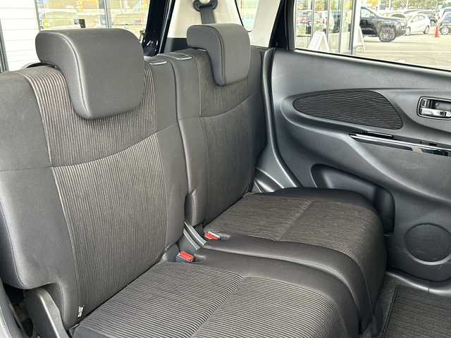 日産 デイズ ハイウェイスターX 道東・釧路十勝 2017(平29)年 5万km ブラック ・4WD/・純正SDナビ/(フルセグ BT CD DVD FM AM)/・全方位カメラ/・衝突軽減システム/・運転席のみシートヒーター/・前方ドライブレコーダー/・オートライト/・オートマチックハイビーム/・LEDヘッドライト/・アイドリングストップ/・純正フロアマット/・ドアバイザー/・スマートキー/・プッシュスタート/・社外AW付スタッドレスタイヤ積込