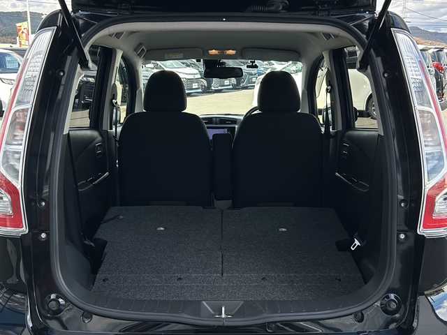 日産 デイズ ハイウェイスターX 道東・釧路十勝 2017(平29)年 5万km ブラック ・4WD/・純正SDナビ/(フルセグ BT CD DVD FM AM)/・全方位カメラ/・衝突軽減システム/・運転席のみシートヒーター/・前方ドライブレコーダー/・オートライト/・オートマチックハイビーム/・LEDヘッドライト/・アイドリングストップ/・純正フロアマット/・ドアバイザー/・スマートキー/・プッシュスタート/・社外AW付スタッドレスタイヤ積込