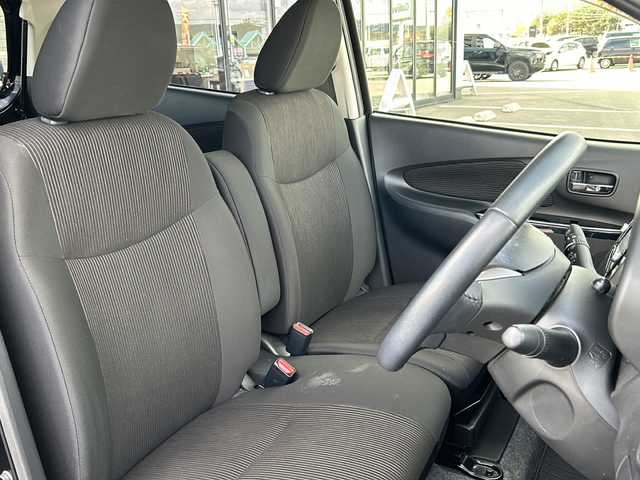 日産 デイズ ハイウェイスターX 道東・釧路十勝 2017(平29)年 5万km ブラック ・4WD/・純正SDナビ/(フルセグ BT CD DVD FM AM)/・全方位カメラ/・衝突軽減システム/・運転席のみシートヒーター/・前方ドライブレコーダー/・オートライト/・オートマチックハイビーム/・LEDヘッドライト/・アイドリングストップ/・純正フロアマット/・ドアバイザー/・スマートキー/・プッシュスタート/・社外AW付スタッドレスタイヤ積込