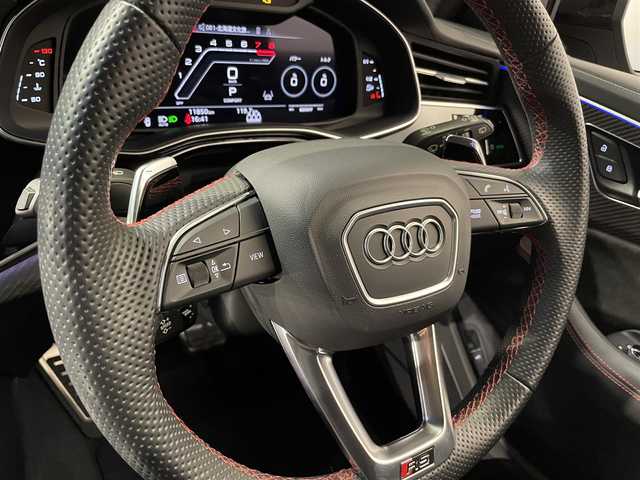 アウディ ＲＳＱ８ 道央・札幌 2021(令3)年 1.2万km ガンＭ ブラックAudi　rings＆カーボン/グロスブラックスタイリングpkg/・ブラックAudi　rings/・ブラックスタイリング/・グロスカーボンRSエクステリアパッケージ/・エクステリアミラーハウジングブラック/ルーフレール（ブラック）/パノラマサンルーフ/純正２３インチAW/アダプティブクルーズコントロール/サラウンドビューカメラ/黒革レザーシート/メモリー付パワーシート（D/N）/シートヒーター（前席・後席）/シートベンチレーション（D/N）/Bang＆Olufsen　SDサウンドシステム/RSエアサスペンション/パワーテールゲート/LEDヘッドライト/オートライト/ステアリングヒーター/・スペアキー×１