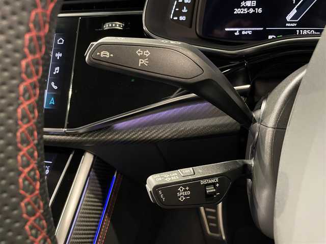 アウディ ＲＳＱ８ 道央・札幌 2021(令3)年 1.2万km ガンＭ ブラックAudi　rings＆カーボン/グロスブラックスタイリングpkg/・ブラックAudi　rings/・ブラックスタイリング/・グロスカーボンRSエクステリアパッケージ/・エクステリアミラーハウジングブラック/ルーフレール（ブラック）/パノラマサンルーフ/純正２３インチAW/アダプティブクルーズコントロール/サラウンドビューカメラ/黒革レザーシート/メモリー付パワーシート（D/N）/シートヒーター（前席・後席）/シートベンチレーション（D/N）/Bang＆Olufsen　SDサウンドシステム/RSエアサスペンション/パワーテールゲート/LEDヘッドライト/オートライト/ステアリングヒーター/・スペアキー×１