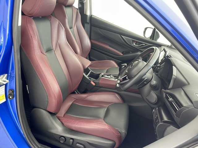 スバル レヴォーグ 1．8STIスポーツ EX 沖縄県 2021(令3)年 3.2万km WRブルーパール 純正１１．６型ナビ　/　(フルセグTV Bluetooth FM/AM)/バックカメラ　/フロントカメラ　/サイドカメラ　/ETC/ドライブレコーダー　/アダプティブクルーズコントロール/パワーバックドア　/パワーシート　/レザーシート/シートヒーター　/ＬＥＤヘッドライト　/オートライト/プッシュスタート　/スマートキー/純正フロアマット/純正18インチアルミホイール/保証書/取扱説明書
