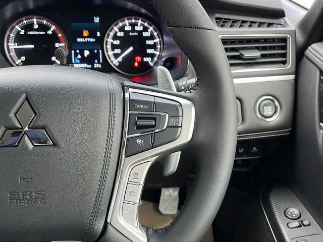 三菱 デリカＤ：５ シャモニー 山口県 2025(令7)年 0.1千km パールⅡ 12インチフリップダウンモニター/社外11インチナビ/・Bluetooth/・フルセグテレビ/・HDMI/・USB入力/・Apple Car Play/・Android Auto/e-Assist/・衝突被害軽減ブレーキ/・車線逸脱警報システム/・レーダークルーズコントロール/・オートマチックハイビーム/・後側方車両検知警報システム/・誤発進抑制機能/・後退時交差車両検知システム/マルチアラウンドモニター/両側オートスライドドア/純正18インチアルミホイール/ヒルディセントコントロール/ハーフレザーシート/ハンドルヒーター/電動パーキングブレーキ/純正LEDヘッドライト/フォグライト/オートライト/プッシュスタート/スマートキー/スペアキー有/取扱説明書/保証書