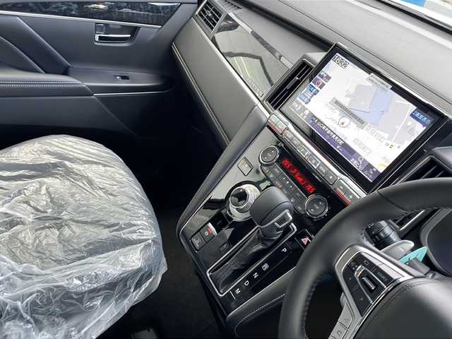 三菱 デリカＤ：５ シャモニー 山口県 2025(令7)年 0.1千km パールⅡ 12インチフリップダウンモニター/社外11インチナビ/・Bluetooth/・フルセグテレビ/・HDMI/・USB入力/・Apple Car Play/・Android Auto/e-Assist/・衝突被害軽減ブレーキ/・車線逸脱警報システム/・レーダークルーズコントロール/・オートマチックハイビーム/・後側方車両検知警報システム/・誤発進抑制機能/・後退時交差車両検知システム/マルチアラウンドモニター/両側オートスライドドア/純正18インチアルミホイール/ヒルディセントコントロール/ハーフレザーシート/ハンドルヒーター/電動パーキングブレーキ/純正LEDヘッドライト/フォグライト/オートライト/プッシュスタート/スマートキー/スペアキー有/取扱説明書/保証書