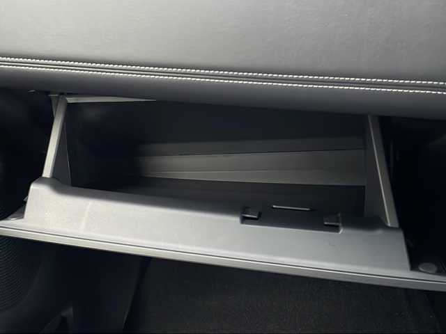 三菱 デリカＤ：５ シャモニー 山口県 2025(令7)年 0.1千km パールⅡ 12インチフリップダウンモニター/社外11インチナビ/・Bluetooth/・フルセグテレビ/・HDMI/・USB入力/・Apple Car Play/・Android Auto/e-Assist/・衝突被害軽減ブレーキ/・車線逸脱警報システム/・レーダークルーズコントロール/・オートマチックハイビーム/・後側方車両検知警報システム/・誤発進抑制機能/・後退時交差車両検知システム/マルチアラウンドモニター/両側オートスライドドア/純正18インチアルミホイール/ヒルディセントコントロール/ハーフレザーシート/ハンドルヒーター/電動パーキングブレーキ/純正LEDヘッドライト/フォグライト/オートライト/プッシュスタート/スマートキー/スペアキー有/取扱説明書/保証書