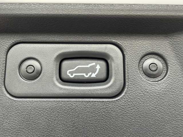 三菱 デリカＤ：５ シャモニー 山口県 2025(令7)年 0.1千km パールⅡ 12インチフリップダウンモニター/社外11インチナビ/・Bluetooth/・フルセグテレビ/・HDMI/・USB入力/・Apple Car Play/・Android Auto/e-Assist/・衝突被害軽減ブレーキ/・車線逸脱警報システム/・レーダークルーズコントロール/・オートマチックハイビーム/・後側方車両検知警報システム/・誤発進抑制機能/・後退時交差車両検知システム/マルチアラウンドモニター/両側オートスライドドア/純正18インチアルミホイール/ヒルディセントコントロール/ハーフレザーシート/ハンドルヒーター/電動パーキングブレーキ/純正LEDヘッドライト/フォグライト/オートライト/プッシュスタート/スマートキー/スペアキー有/取扱説明書/保証書