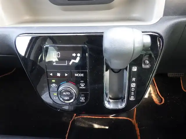 トヨタ パッソ モーダ　チャーム 千葉県 2022(令4)年 3.4万km ブラックマイカメタリック/パウダリーベージュメタリック 2トーン スマートアシストIII/エコアイドル/純正SDナビ/地デジTV/【CD再生機能　Bluetooth接続】/パノラマモニター/ドライブレコーダー/ハーフレザーシート/ステアリングスイッチ/ETC/LEDヘッドライト/フォグライト/ウインカーミラー/コーナーセンサー/キーフリーシステム