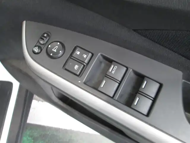 ホンダ ＣＲ－Ｖ 20G 千葉県 2012(平24)年 5.9万km ホワイトオーキッドパール ワンオーナー/社外SDナビ・フルセグTV/バックカメラ/社外オーディオ【BT/CD/DVD】/クルーズコントロール/革巻きステアリング/HIDヘッドライト/フォグランプ/社外ツイーター/スマートキー/室内LED灯/社外ETC/整備記録簿(H27/H29/H31/R3/R5/R7)