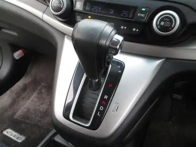 ホンダ ＣＲ－Ｖ 20G 千葉県 2012(平24)年 5.9万km ホワイトオーキッドパール ワンオーナー/社外SDナビ・フルセグTV/バックカメラ/社外オーディオ【BT/CD/DVD】/クルーズコントロール/革巻きステアリング/HIDヘッドライト/フォグランプ/社外ツイーター/スマートキー/室内LED灯/社外ETC/整備記録簿(H27/H29/H31/R3/R5/R7)