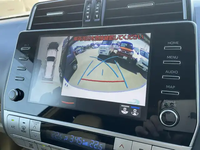 トヨタ ランドクルーザー プラド TX Lパッケージ マットブラED 宮崎県 2023(令5)年 4万km ホワイトパールクリスタルシャイン サンルーフ/純正ディスプレイオーディオ/・Bluetooth・USB・AM・FM・ナビ/HDMI/衝突軽減ブレーキ/レーダークルーズコントロール/パノラミックビューモニター/ブラインドスポットモニター/オートハイビームアシスト/前後コーナーセンサー/ミラー一体型ドライブレコーダー/純正レーダー【TZ-R203L/ビルトインETC/D/N席パワーシート/電動格納サードシート/D/N席シートヒーター・ベンチレーション/ベージュレザーシート/ルーフレール/純正フロアマット/純正18インチアルミホイール