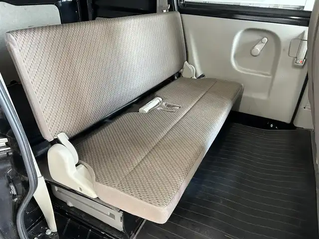 スズキ エブリイ PC リミテッド 愛媛県 2019(令1)年 7.4万km ブルーイッシュブラックパール3 登録時走行距離:73520km/ディーラーOP純正ナビ/AM/FM/TV/DVD/CD/SD/Bluetooth/ETC/ＡＣ/ハロゲンヘッドライト/両側スライドドア/横滑り防止装置/盗難防止装置/衝突軽減システム/ABS/パワステ/エアバッグ/リモコンキー/スペアキー